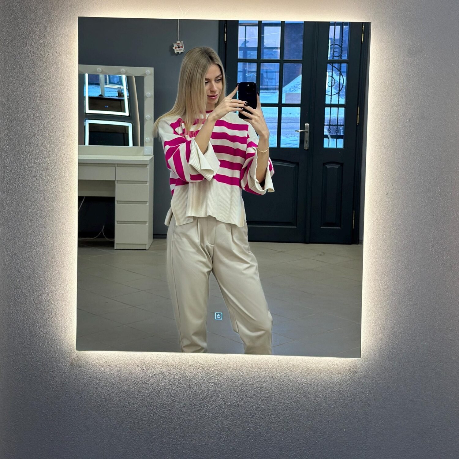Frameless Rectangular Mirror, Minimalist mirror with additional functions touch-sensitive light switch mirror, Personalized settings